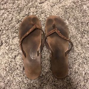 Brown rainbow braided sandals